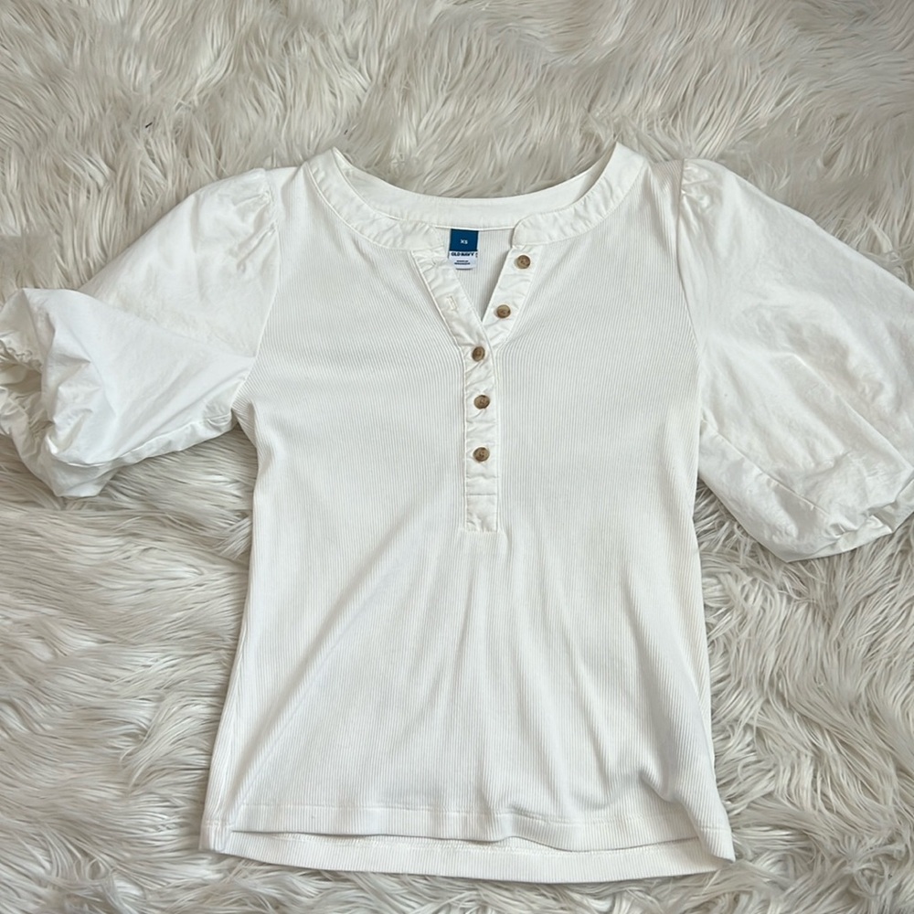 Brand new top